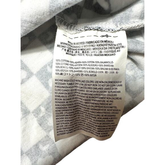 Vans Cropped Long Sleeve Checkerboard Design Size Small - Picture 9 of 10